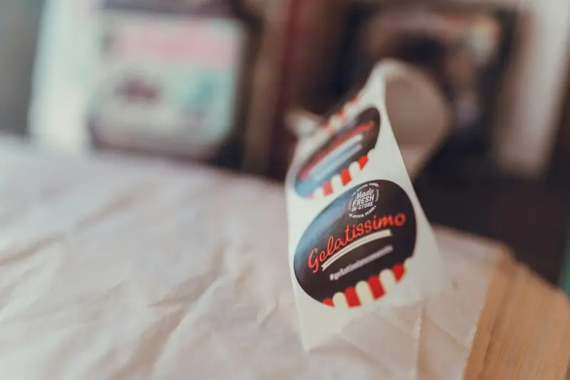 Rulo halinde sticker etiketler